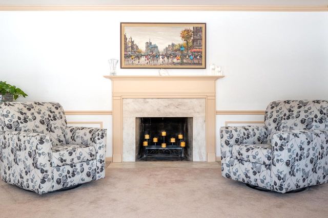 W290S4827 Parke LANE W, Waukesha, WI 53189