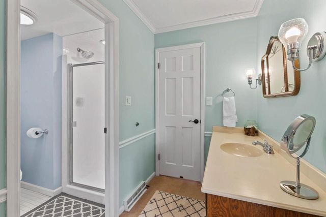 W290S4827 Parke LANE W, Waukesha, WI 53189