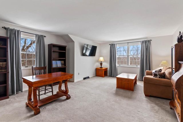 W290S4827 Parke LANE W, Waukesha, WI 53189