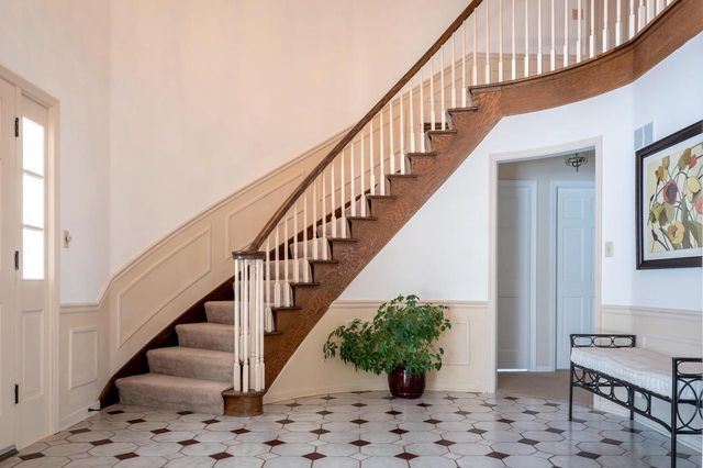 W290S4827 Parke LANE W, Waukesha, WI 53189