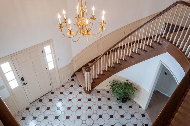 W290S4827 Parke LANE W, Waukesha, WI 53189