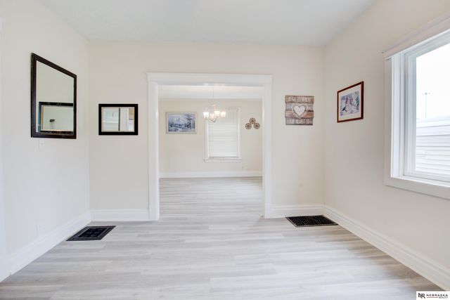 2517 N 28th Avenue, Omaha, NE 68111