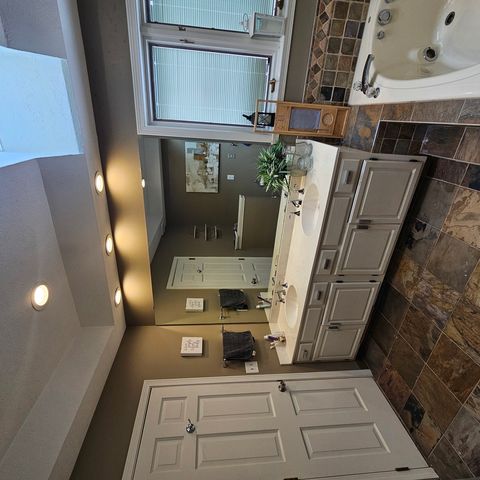 5221 DEER POINTE, Rockford, IL 61114