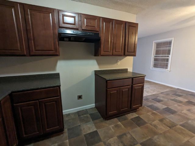 3733 BROMPTON AVE, Memphis, TN 38118