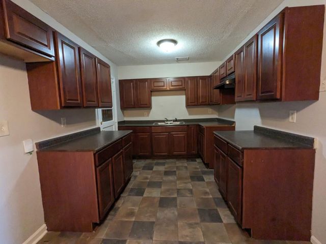 3733 BROMPTON AVE, Memphis, TN 38118