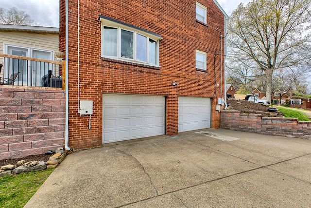 427 Brunner DRIVE, Monroeville, PA 15146