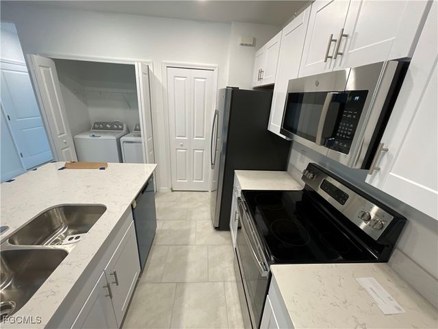 14237 Oviedo PL, Fort Myers, FL 33905