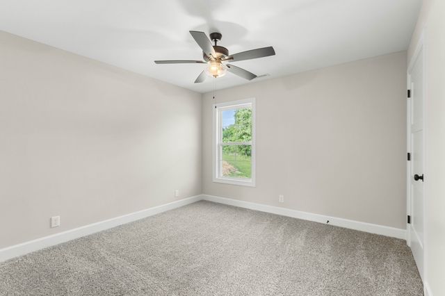 1087 Gratton Rd, Clarksville, TN 37043