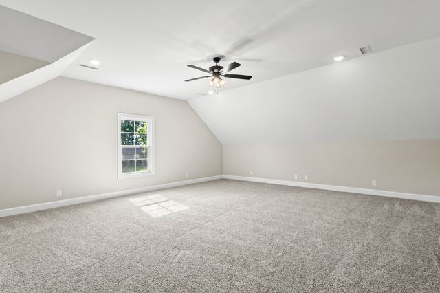1087 Gratton Rd, Clarksville, TN 37043