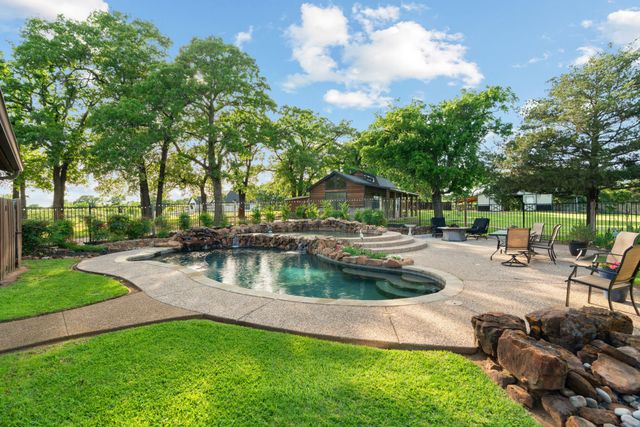 9345 County Road 519, Alvarado, TX 76009