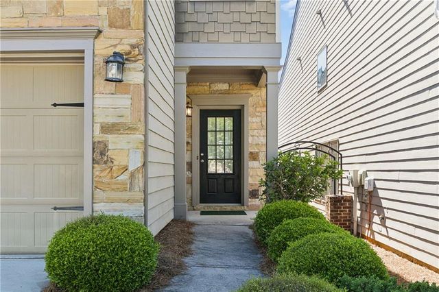 4960 Ducote Trail, Alpharetta, GA 30004
