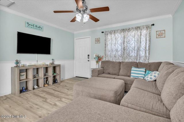 135 NE 36th Street, Oak Island, NC 28465