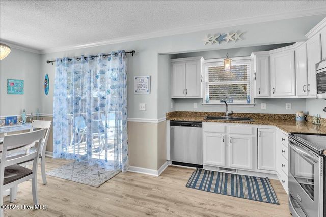 135 NE 36th Street, Oak Island, NC 28465