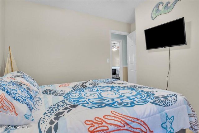 135 NE 36th Street, Oak Island, NC 28465