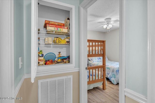 135 NE 36th Street, Oak Island, NC 28465