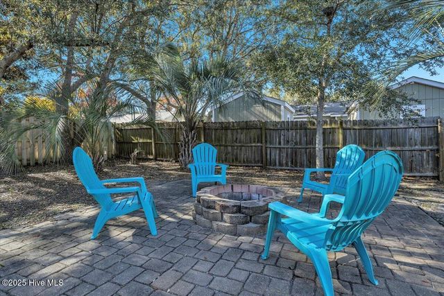 135 NE 36th Street, Oak Island, NC 28465