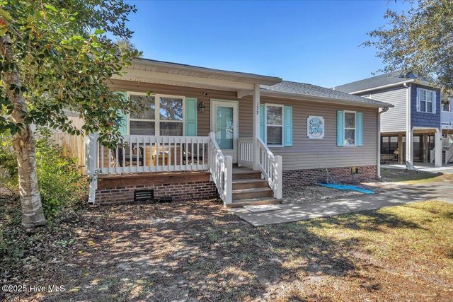 135 NE 36th Street, Oak Island, NC 28465
