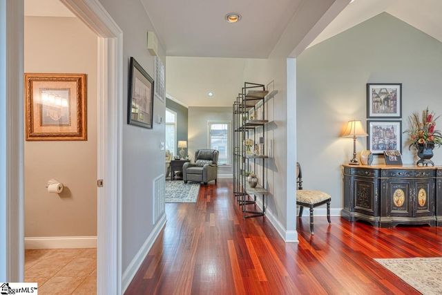 218 Mountain Range Road, Boiling Springs, SC 29316