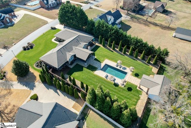 218 Mountain Range Road, Boiling Springs, SC 29316