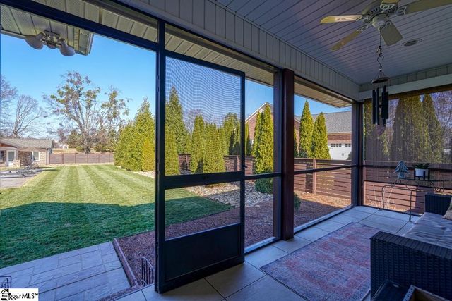 218 Mountain Range Road, Boiling Springs, SC 29316