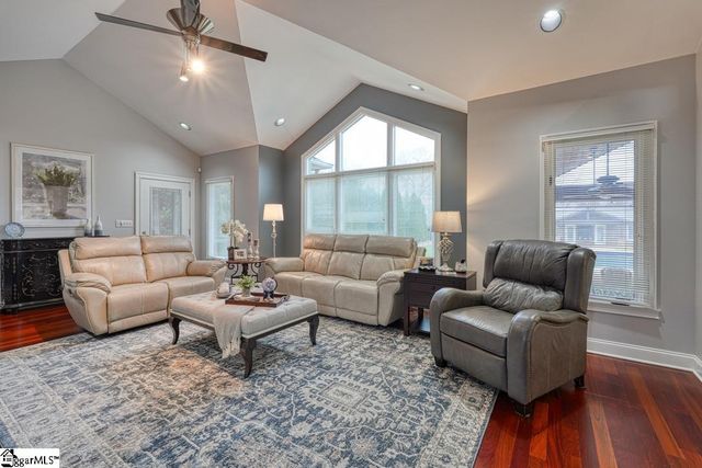 218 Mountain Range Road, Boiling Springs, SC 29316