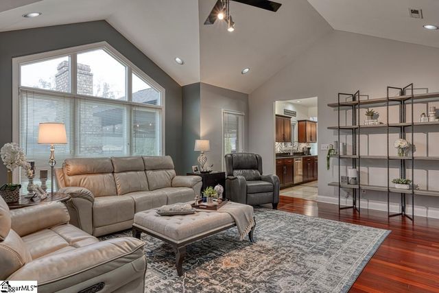 218 Mountain Range Road, Boiling Springs, SC 29316