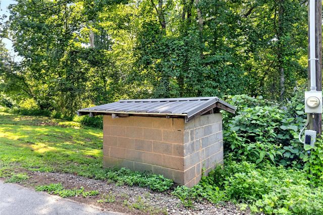 55 Edwards Drive, Nebo, NC 28761