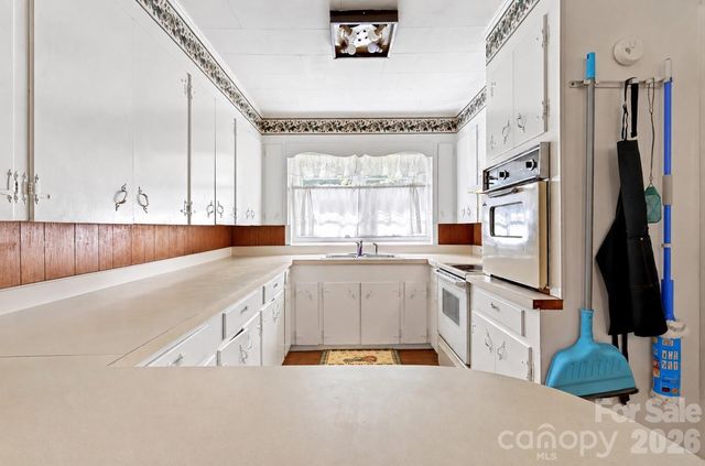 55 Edwards Drive, Nebo, NC 28761