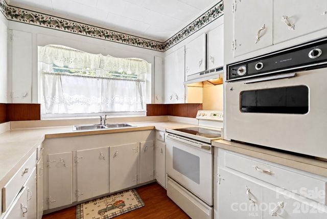 55 Edwards Drive, Nebo, NC 28761