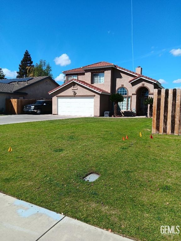 Image 1 of property listing at 8400 Winlock Street, Bakersfield, CA 93312
