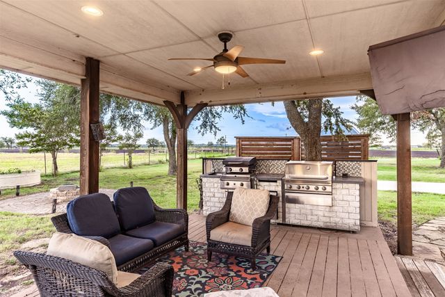 1642 Texas Longhorn Trail, Gunter, TX 75058