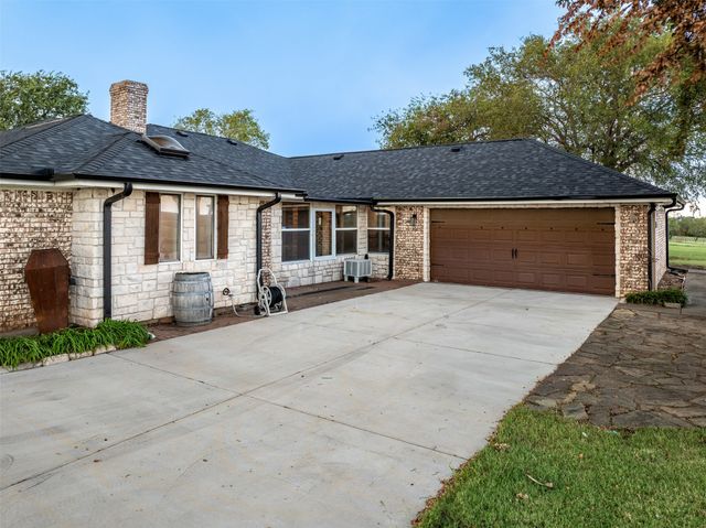 1642 Texas Longhorn Trail, Gunter, TX 75058