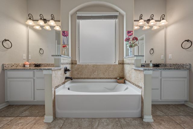 108 Peggy DR, Liberty Hill, TX 78642