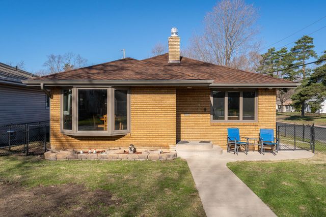 1400 Maryland Avenue S, Saint Louis Park, MN 55426