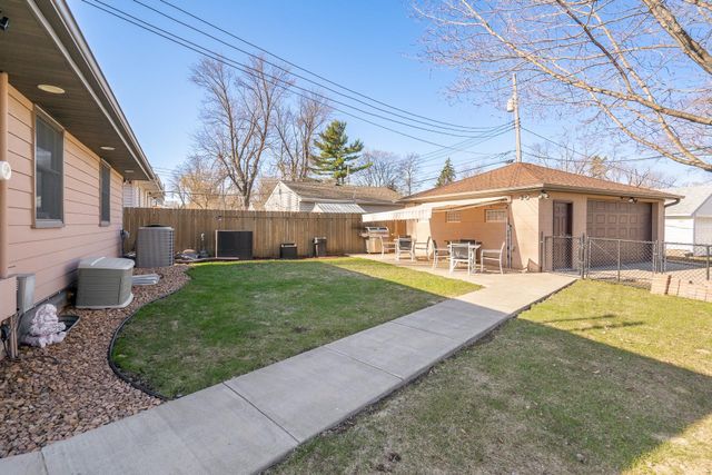 1400 Maryland Avenue S, Saint Louis Park, MN 55426