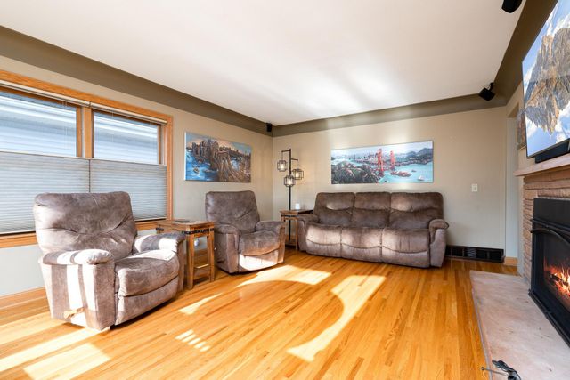 1400 Maryland Avenue S, Saint Louis Park, MN 55426