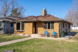 1400 Maryland Avenue S, Saint Louis Park, MN 55426
