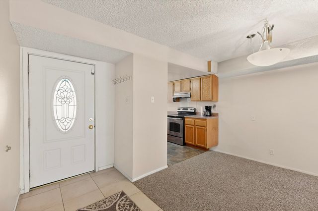 2700 Vista Grande Drive NW UNIT 1, Albuquerque, NM 87120