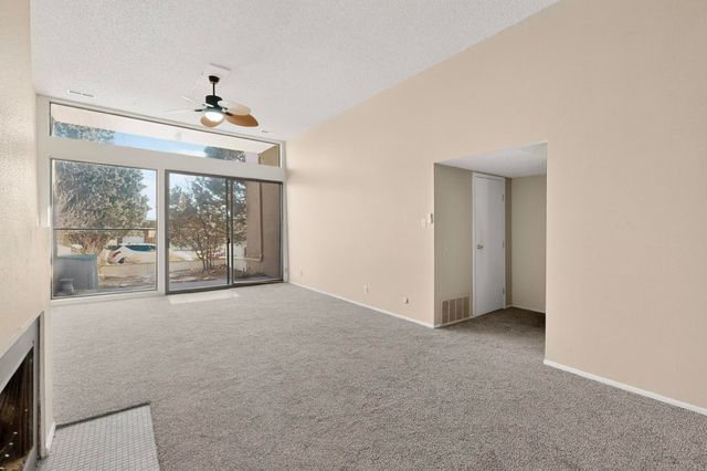 2700 Vista Grande Drive NW UNIT 1, Albuquerque, NM 87120