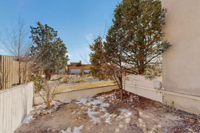 2700 Vista Grande Drive NW UNIT 1, Albuquerque, NM 87120