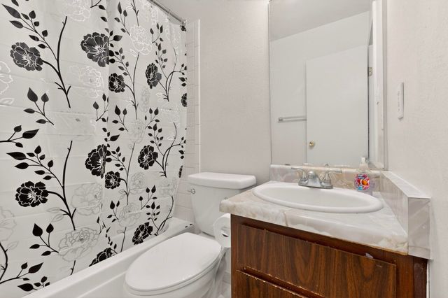 2700 Vista Grande Drive NW UNIT 1, Albuquerque, NM 87120