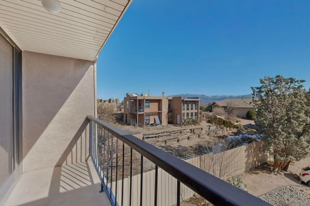 2700 Vista Grande Drive NW UNIT 1, Albuquerque, NM 87120
