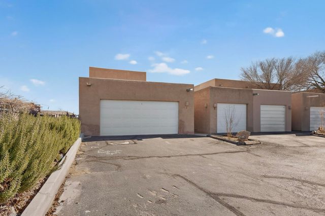 2700 Vista Grande Drive NW UNIT 1, Albuquerque, NM 87120