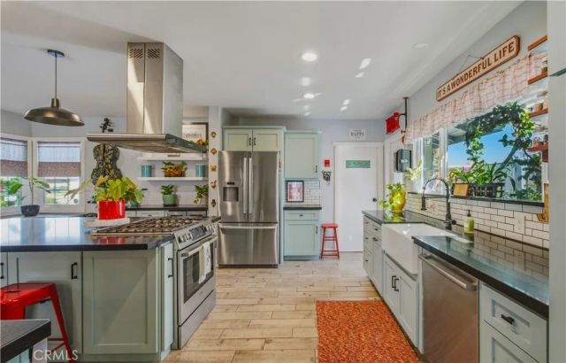 8172 Kiner, Huntington Beach, CA 92646