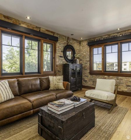 155 E SECOND AVE, Salt Lake City, UT 84103