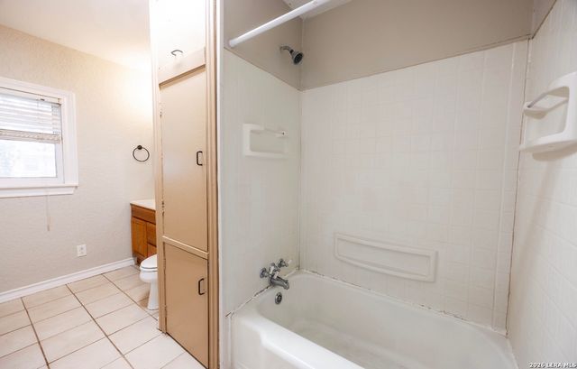 149 carroll, Poth, TX 78147