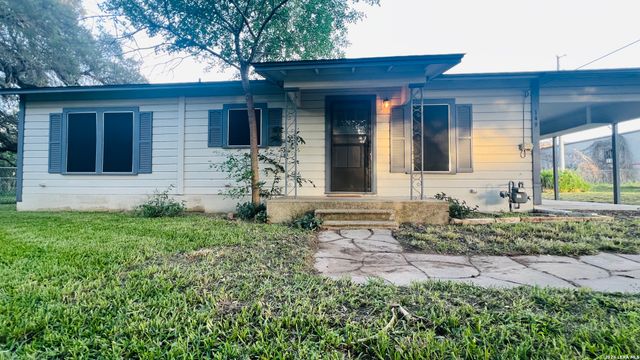 149 carroll, Poth, TX 78147