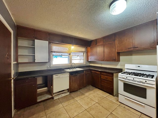 2008 46th Street, Lubbock, TX 79412
