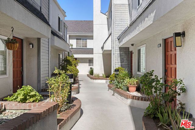 618 N Howard Street 221, Glendale, CA 91206