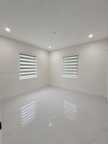 4240 SW 14th Street, Miami, FL 33134